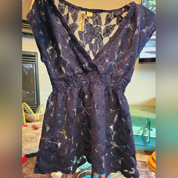 Eyeshadow Navy lace v neck top - Picture 1 of 2